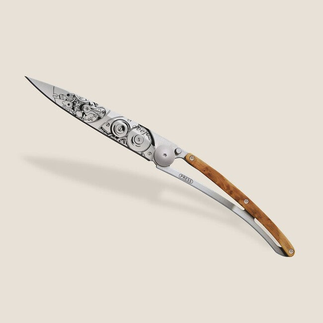 Deejo Horlogéria джобен нож хвойна дърво сиво titanium watchmaker