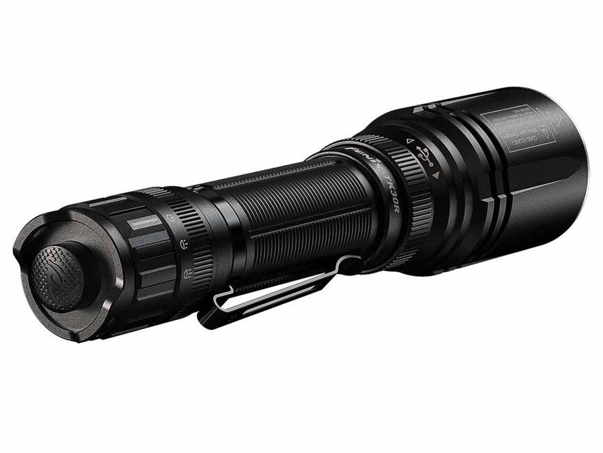 Fenix TK30R презареждаем лазерен фенер