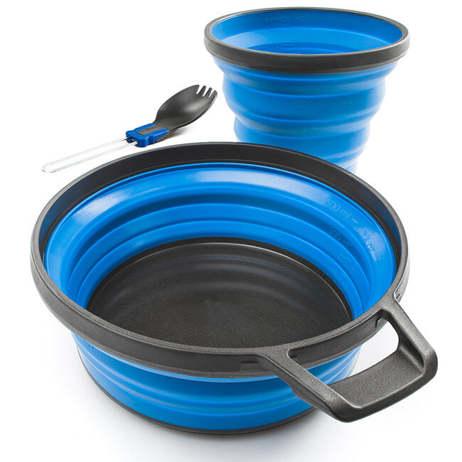 GSI Outdoors готварски комплект сгъваеми прибори за 1 човек 650 ml от серията, синьо