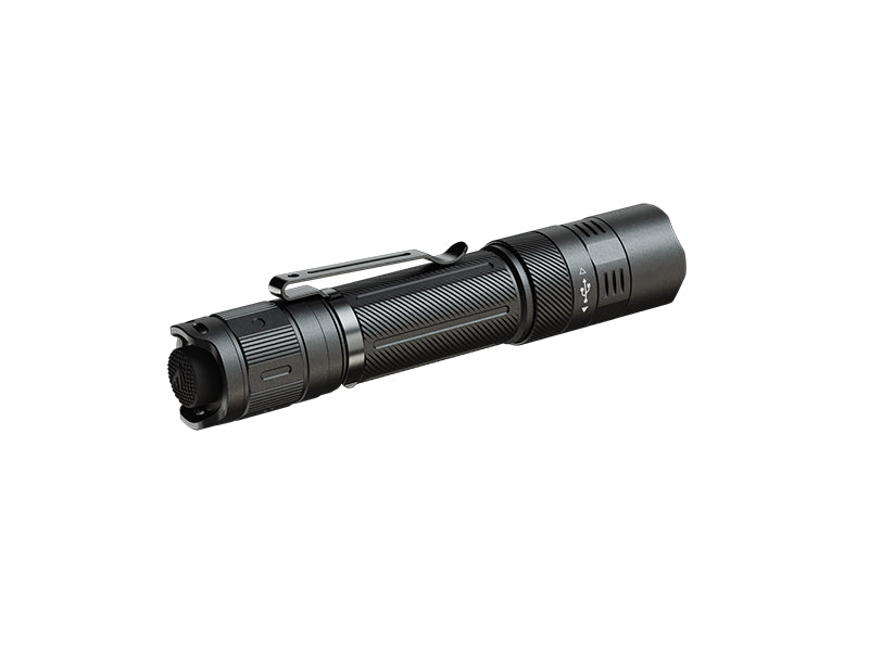 Fenix PD32R перезареждащ се фенер