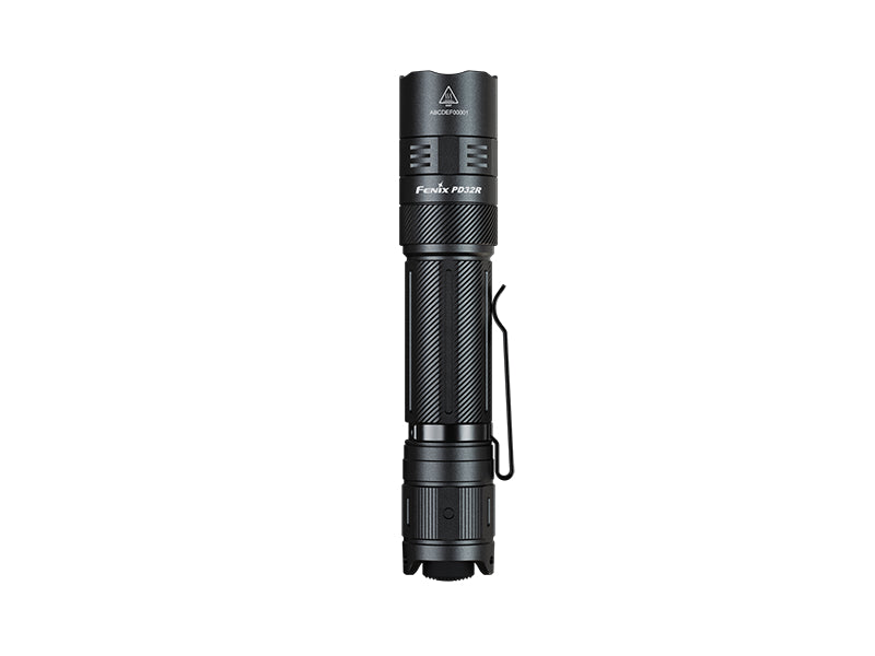 Fenix PD32R перезареждащ се фенер