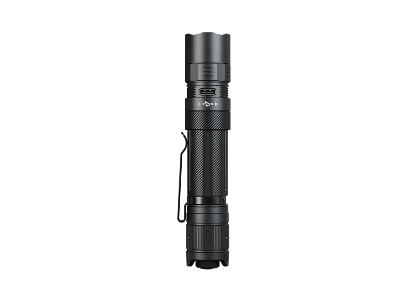 Fenix PD32R перезареждащ се фенер