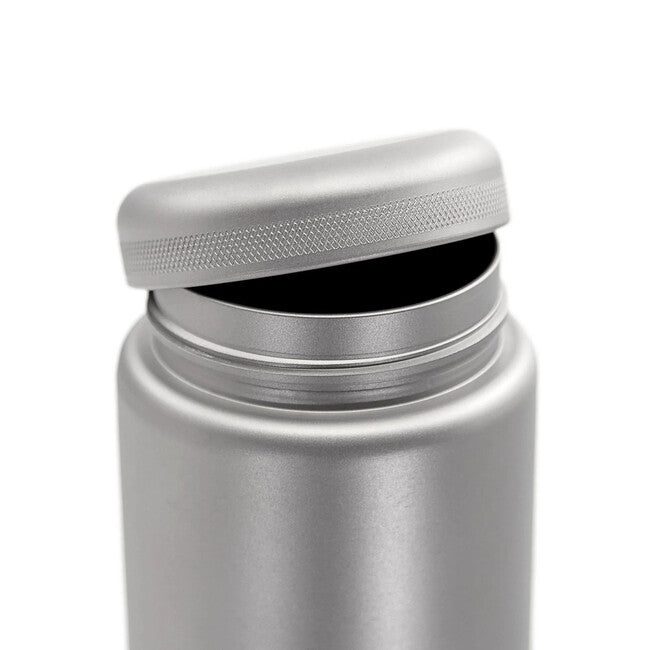 Silverant титанова бутилка с плоско капаче, 600 ml