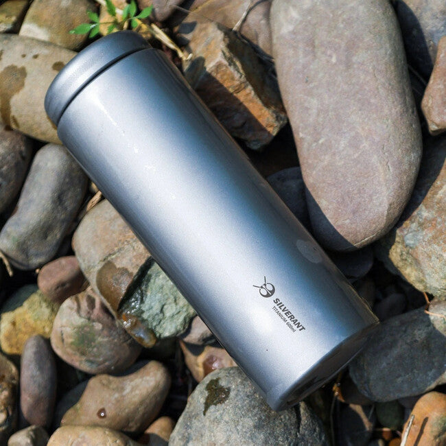 Silverant титанова бутилка с плоско капаче, 600 ml