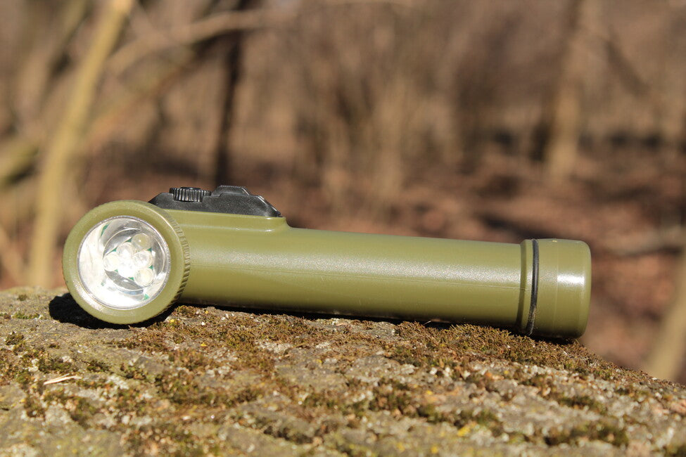 Mil-Tec Army 6 LED фенер 16cm, маслинен