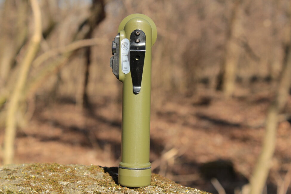Mil-Tec Army 6 LED фенер 16cm, маслинен