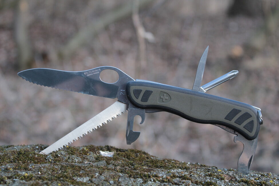 Victorinox Swiss Army джобен нож 111mm, зелено-черен
