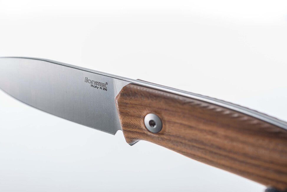 Lionsteel M1 ST много практичен