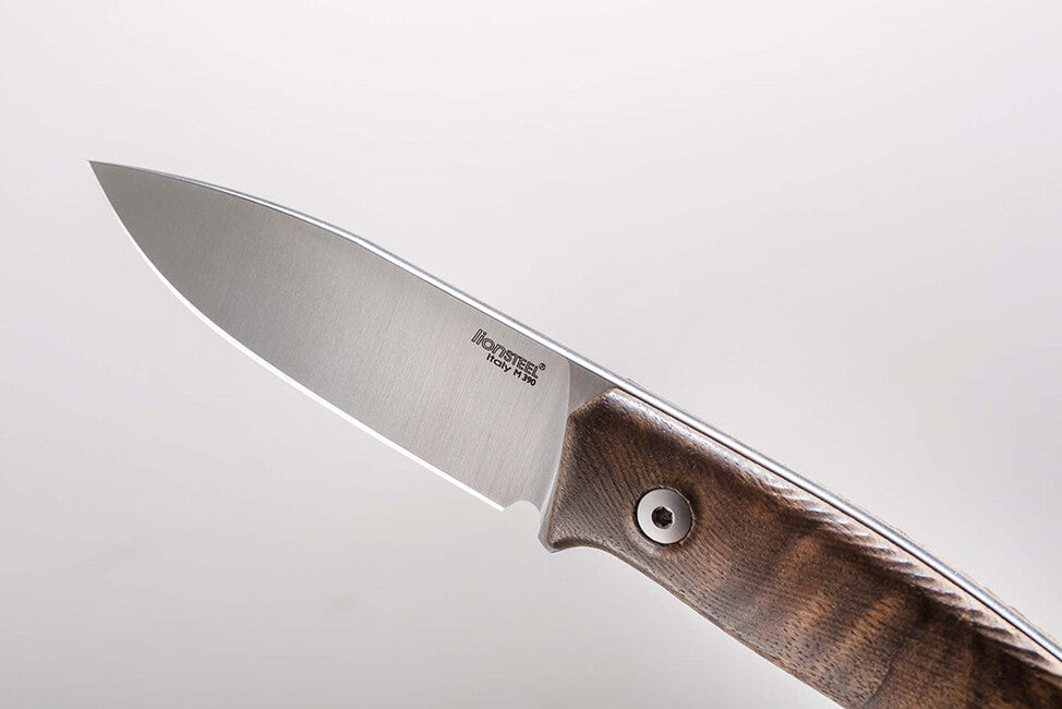Lionsteel M1 WN много практичен