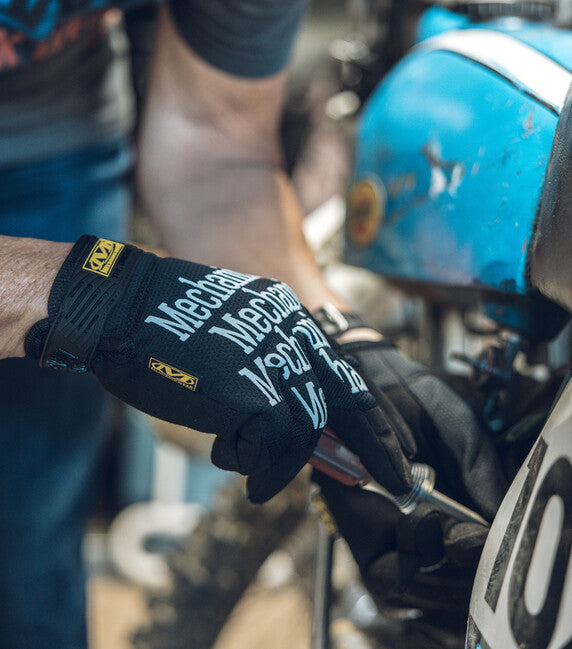 Mechanix Original тактически ръкавици, черни с бял надпис