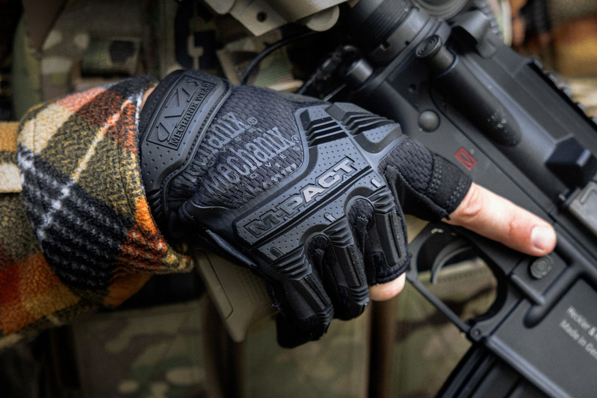 Mechanix M-Pact rokavice proti udarcem brez prstov, črne