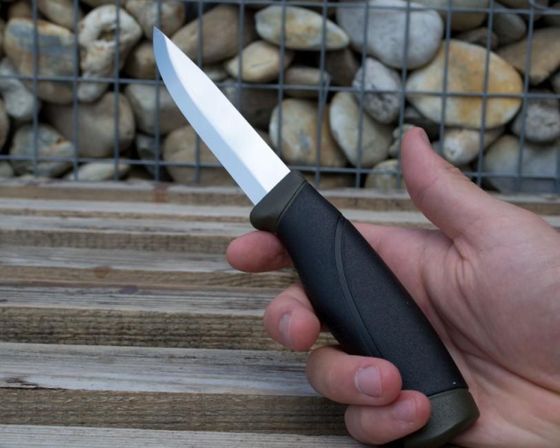 Mora на Sweden Companion HeavyDuty нож MG, маслинен