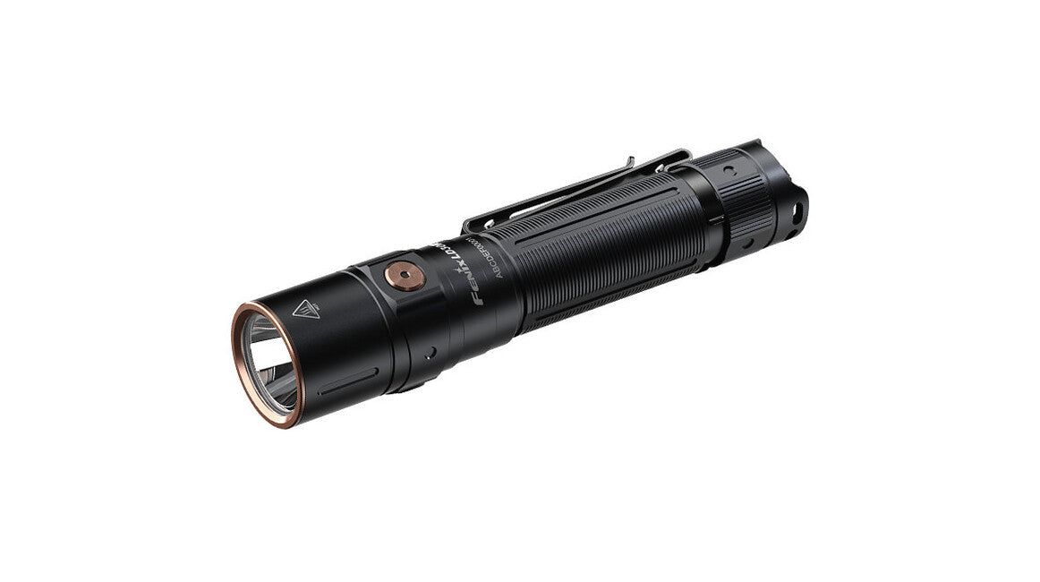 Fenix LD30R преносимо LED светлинно устройство с батерия