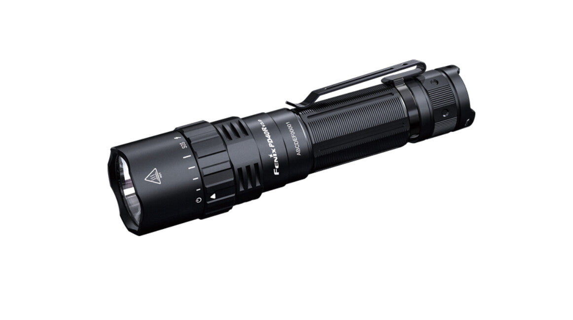 Fenix PD40R V3.0 фенер с цип