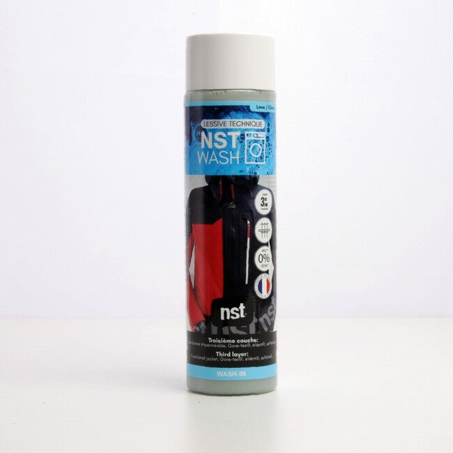 NST почистващ препарат за дрехи идеален за якета, 250 ml