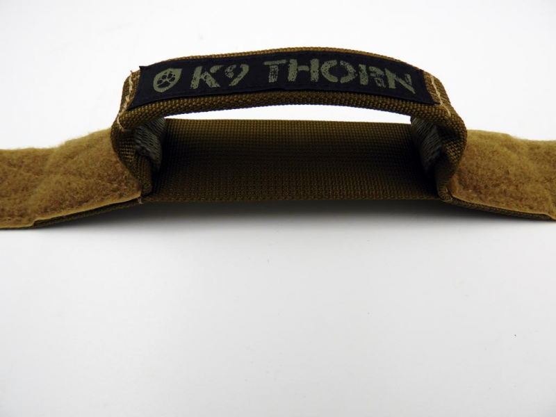 K9 Thorn кобра-Echo оков с дръжка 38mm, тъмно койот