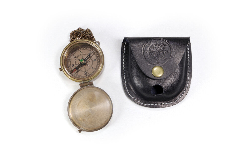 Origin Outdoors Pocket Compass антикварен месингов джобен компас с кожен калъф