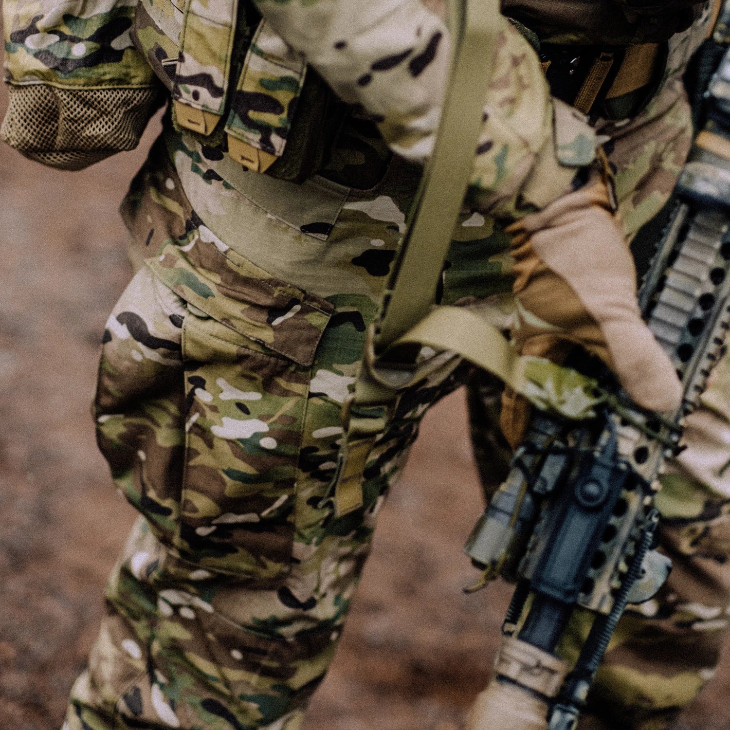 Helikon-Tex MBDU nohavice NyCo Ripstop, MultiCam – v použití 1