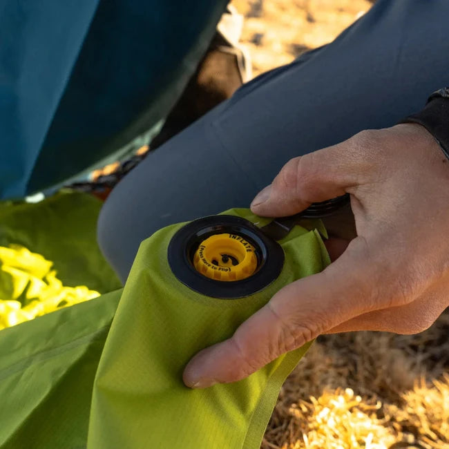 Klymit Static V2 самонадувна мат, зелена
