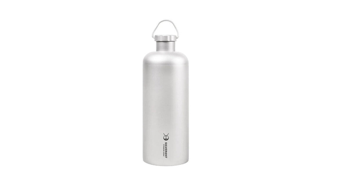 Silverant титанова бутилка с дръжка на капака 600 ml