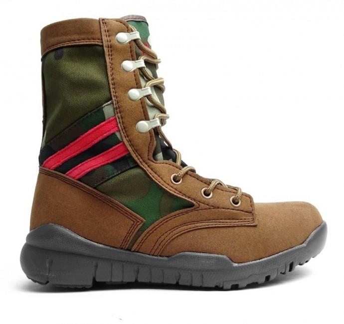 Double червено Code Camo Boots ботуши
