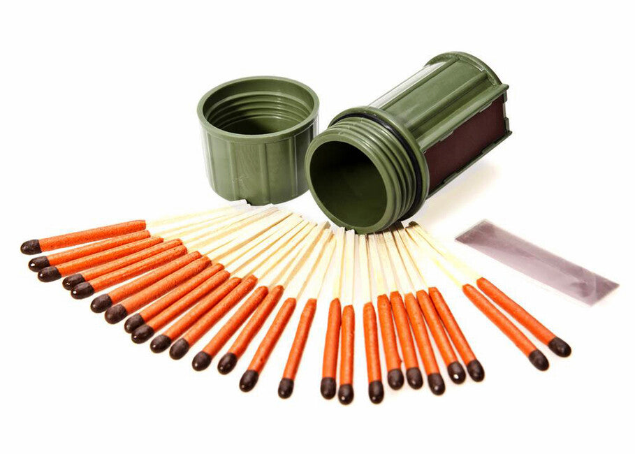 UCO AquaStrike Stormproof Matches водоустойчиви кибрит