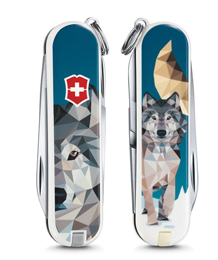 Victorinox Classic LE 2017 The вълк is coming home джобен нож