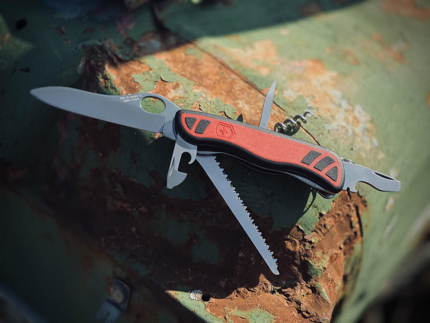 Victorinox Forester джобен нож VX, червено-черен, 111mm