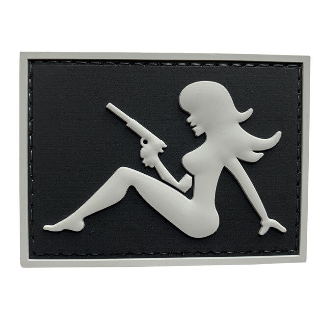 WARAGOD 3D Girl с Pistol on Right Hand нашивка, черна, 7x5cm