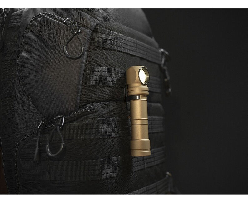ArmyTek Wizard C2 Pro Max LED ръчен фенер с магнитен държач и захранване от акумулатор 4000 lm, песък