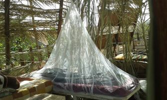 Brettschneider Holiday Renets Пирамида с мрежа против комари