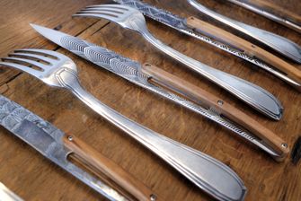 Deejo комплект от 6 ножа за пържоли с лъскаво острие с дизайн от маслиново дърво Art Déco